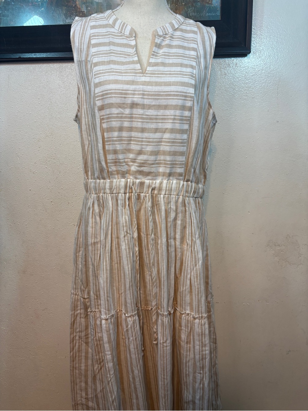 Sleeveless Striped Line Dress in Beige and White